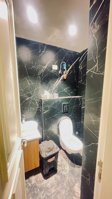 Bathroom in Studio Commercial Studio at RWA Chittaranjan Park Block R, Chittaranjan Park – for Rent