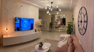 Bathroom in 1 BHK Apartment at Sheth Vasant Oasis, Andheri East – for Rent