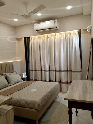 Bedroom in 3 BHK Apartment at Sheth Vasant Oasis, Andheri East – for Rent