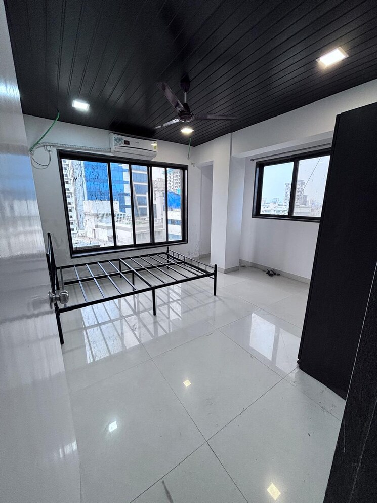 Room, mangal-kunj 2 Bedroom 700 Sq.Ft. Apartment In Khar West Mumbai 9271704