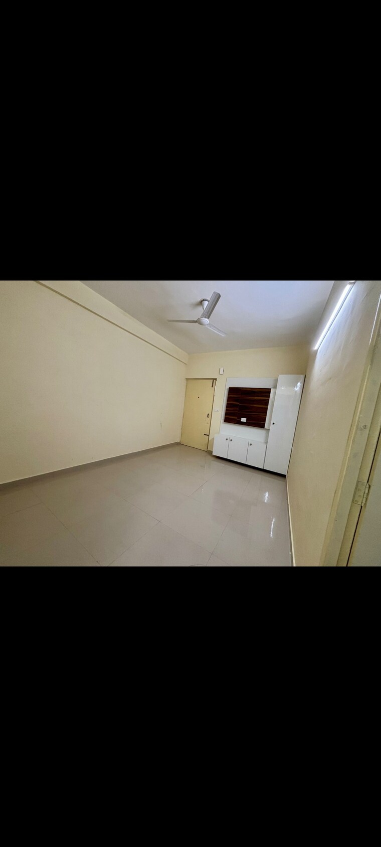 Room, pyramid-pride 2 Bedroom 678 Sq.Ft. Apartment In Sector 76 Gurgaon 9271707