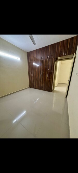 Room in 2 BHK Apartment at Pyramid Pride, Sector 76 – for Rent