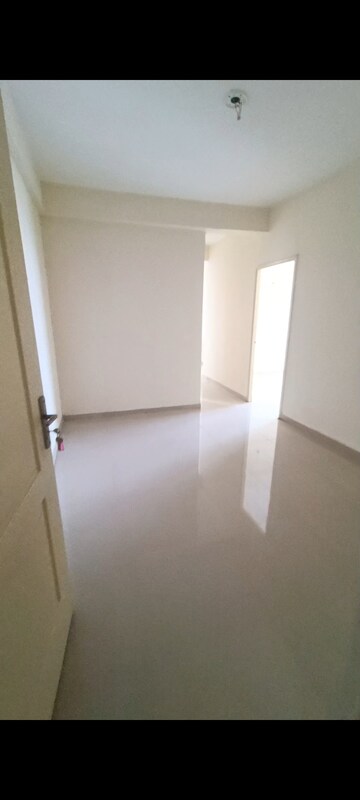 Room in 2 BHK Apartment at Pyramid Pride, Sector 76 – for Rent