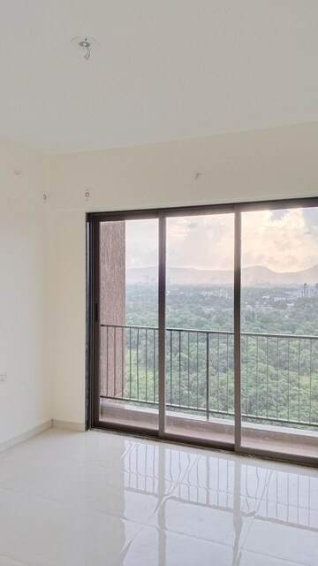 Room in 3 BHK Apartment at Runwal My City Phase II Cluster 05, Dombivli East – for Rent