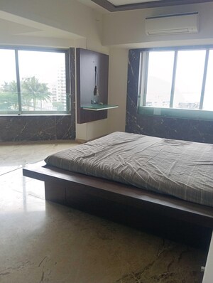 Bedroom in 5 BHK Apartment at Prabhadevi – for Rent