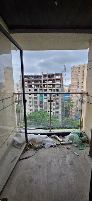 Balcony in 2 BHK Apartment at Chembur – for Rent