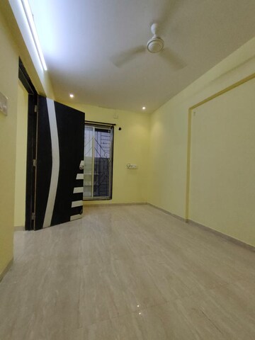 Room in 1 BHK Apartment at Mohini Tower, Khar West – for Rent