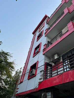 3 BHK Builder Floor For Sale in Laxmi Nagar