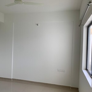 Room in 2 BHK Apartment at Peninsula Address One Phase 6, Mamurdi – for Sale