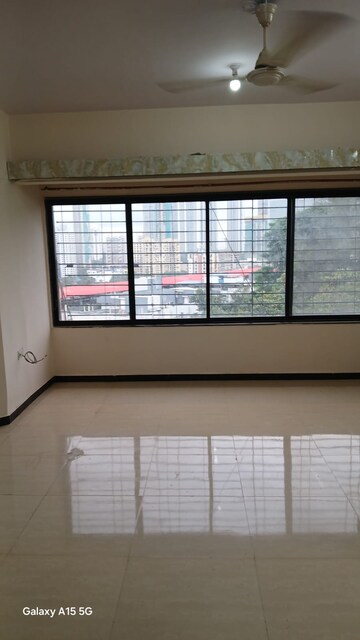 Room in 1 BHK Apartment at Vasant Sarita, Kandivali East – for Sale