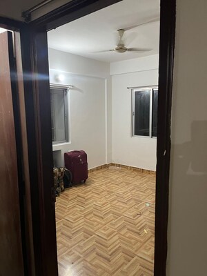 Room in 3 BHK Apartment at Diamond Park – for Sale