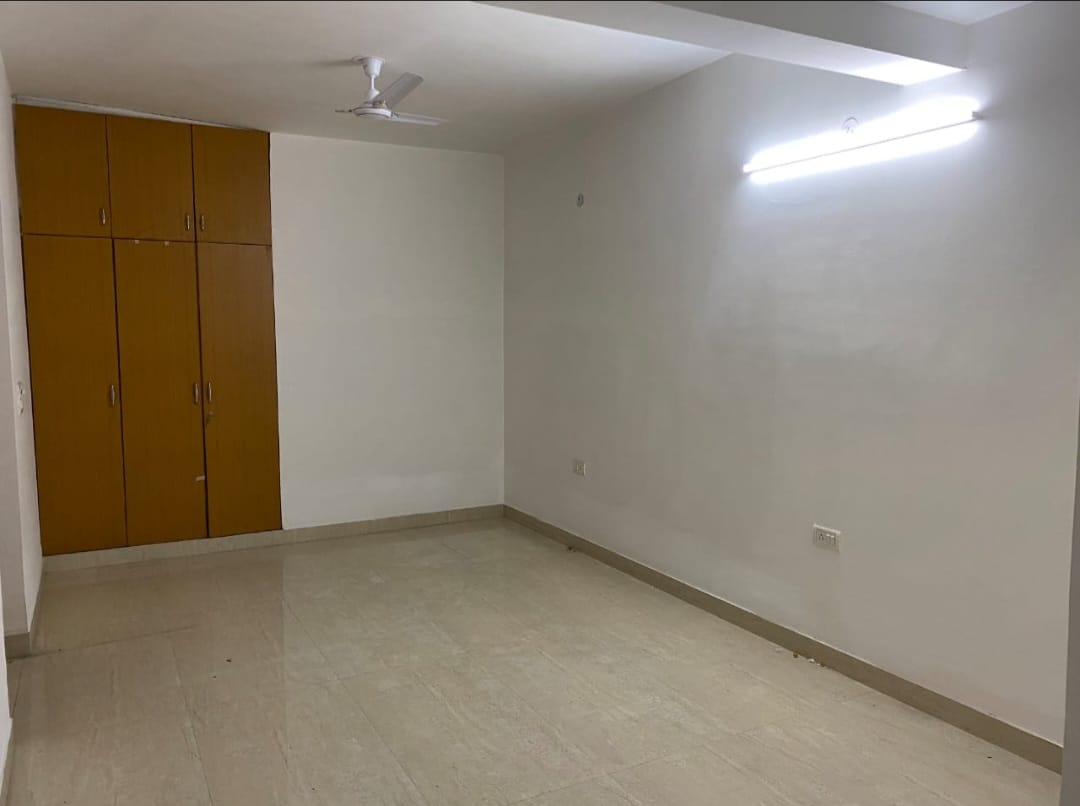 1 BHK + Extra Room Apartment For Rent in Sector 19B Dwarka
