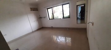 Room in 2 BHK Apartment at Hiranandani Castle Rock, Powai – for Rent
