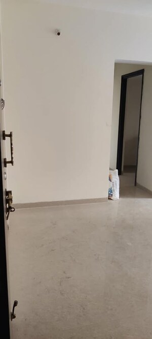 Room in 2.5 BHK Apartment at Sayba Elegant, Kurla East – for Rent