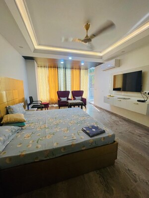 Bedroom in 3.5 BHK Builder Floor at Ansal Sushant Lok I, Sector 43 – for Sale