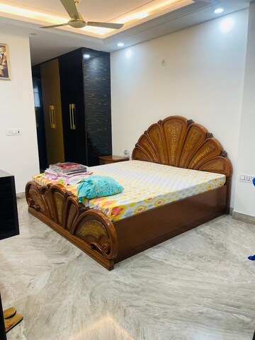 Bedroom in 3.5 BHK Builder Floor at Ansal Sushant Lok I, Sector 43 – for Sale