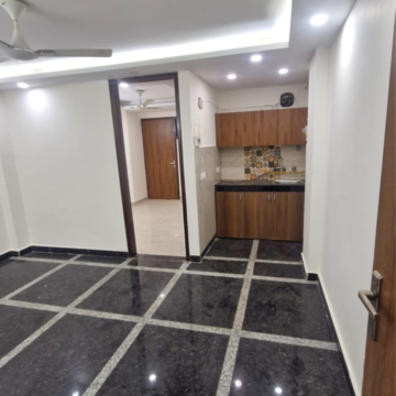 Building Lobby in 1 BHK Builder Floor at Malviya Nagar – for Rent