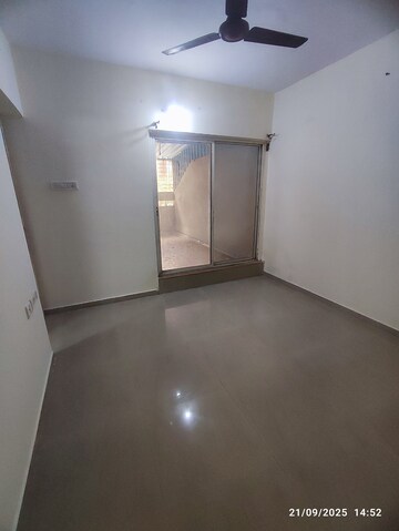 Room in 2 BHK Apartment at Rustomjee Avenue J, Virar West – for Rent