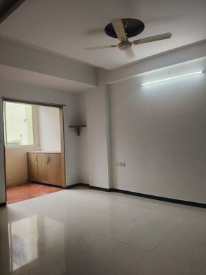 Room in 3 BHK Apartment at Indiranagar – for Rent