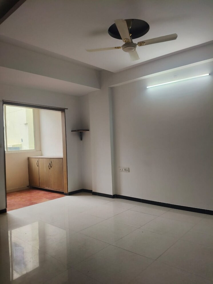 Room, indiranagar 3 Bedroom 1800 Sq.Ft. Apartment In Indiranagar Bangalore 9271788