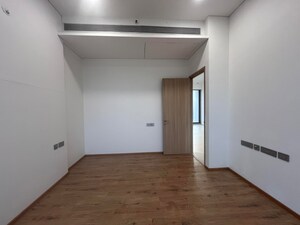 Room in 4 BHK Apartment at Rustomjee Crown, Prabhadevi – for Rent