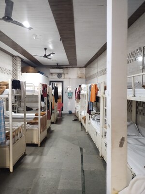 Parking in  Warehouse at Kurla West – for Rent