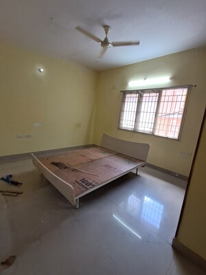 Room in 2 BHK Builder Floor at Indiranagar – for Rent
