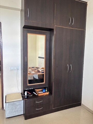 Furnished Amenities in 3 BHK Apartment at Omaxe R2, Gomti Nagar – for Sale