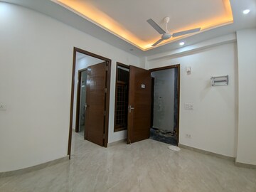 Master Bedroom in 2 BHK Builder Floor at Saket – for Rent