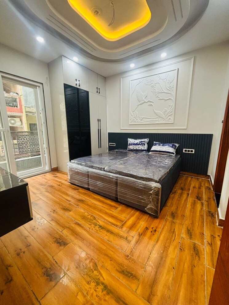 Master Bedroom, sa-homes-i 4 Bedroom 1352 Sq.Ft. Builder Floor In Uttam Nagar Delhi 9271854