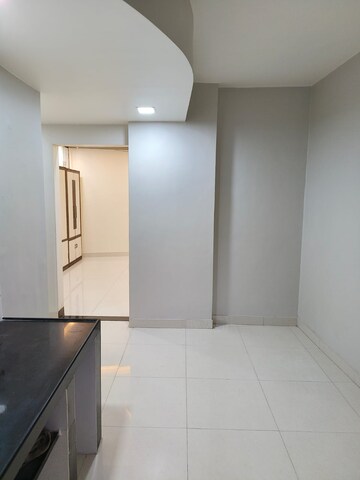 Room in  Office Space at Guruwar Peth – for Rent