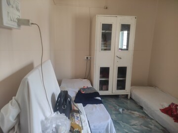 Team Area in 2 BHK Apartment at Ganesh Peth – for Rent
