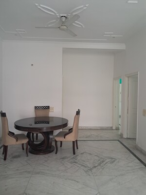 Bathroom in 3 BHK Independent House at Eldeco Ananda, Sector 48 – for Rent