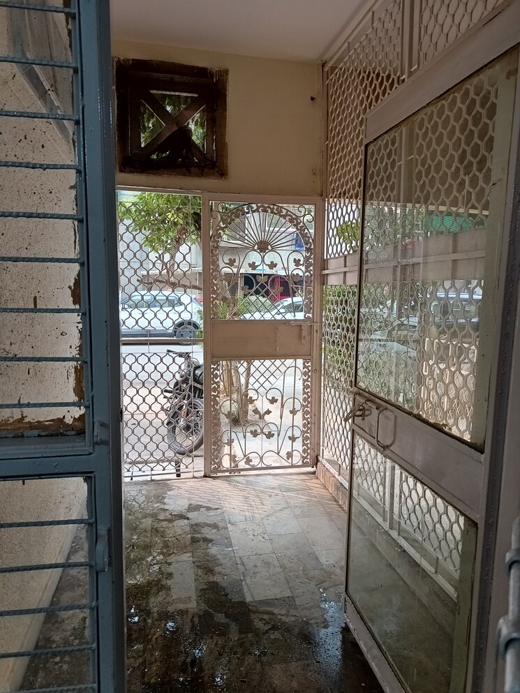 Exterior View, shipra-suncity 1 Bedroom 600 Sq.Ft. Apartment In Vaibhav Khand Ghaziabad 9271891