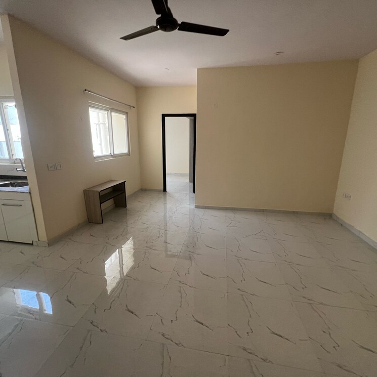 Room, pivotal-riddhi-siddhi 2.5 Bedroom 1000 Sq.Ft. Apartment In Sector 99 Gurgaon 9271913