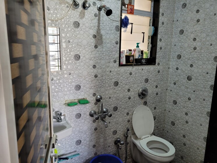Bathroom, ekta-chs-agripada 1 Bedroom 405 Sq.Ft. Apartment In Agripada Mumbai 9271919