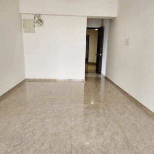 Room in 2 BHK Apartment at JP Decks, Goregaon East – for Rent