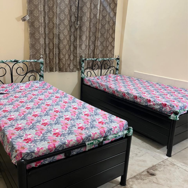 Bedroom, thane west Pg For Boys In Thane West 9271938