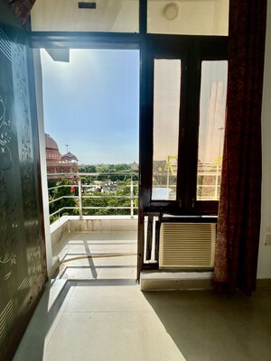 1 BHK Builder Floor For Rent in Sahastradhara Road