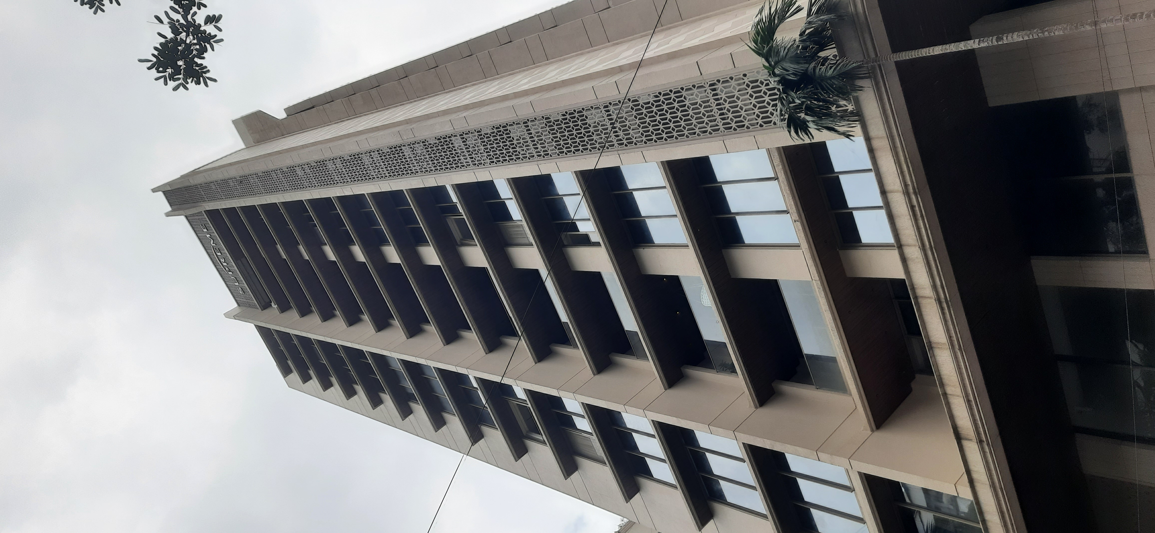 4 BHK + Servant Room Apartment For Rent in Brand Newbuilding