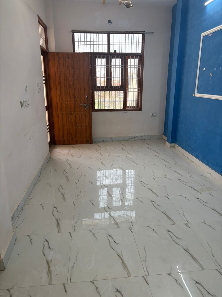 Room, anee-shakti-apartment 2 Bedroom 1055 Sq.Ft. Apartment In Chinhat Lucknow 9271963