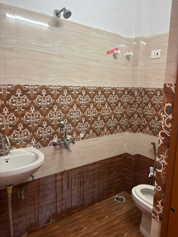 Bathroom in 2 BHK Apartment at Anee Shakti Apartment, Chinhat – for Rent