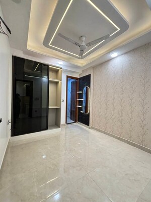 Room in 3.5 BHK Builder Floor at SA HOMES I, Uttam Nagar – for Sale