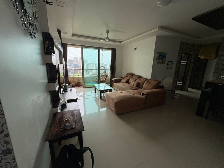 Living Room, oberoi-realty-splendor 2.5 Bedroom 1100 Sq.Ft. Apartment In Andheri East Mumbai 9271982