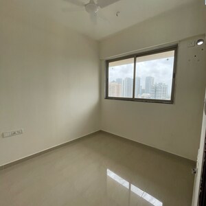 Room in 1 BHK Apartment at Goregaon East – for Rent