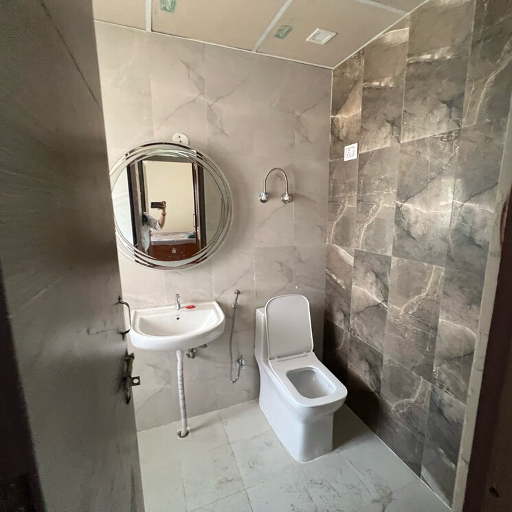 Bathroom, pivotal-riddhi-siddhi 2 Bedroom 589 Sq.Ft. Apartment In Sector 99 Gurgaon 9271986