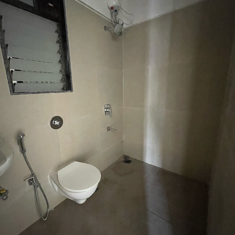 Bathroom, malad east 2 Bedroom 680 Sq.Ft. Apartment In Malad East Mumbai 9271987