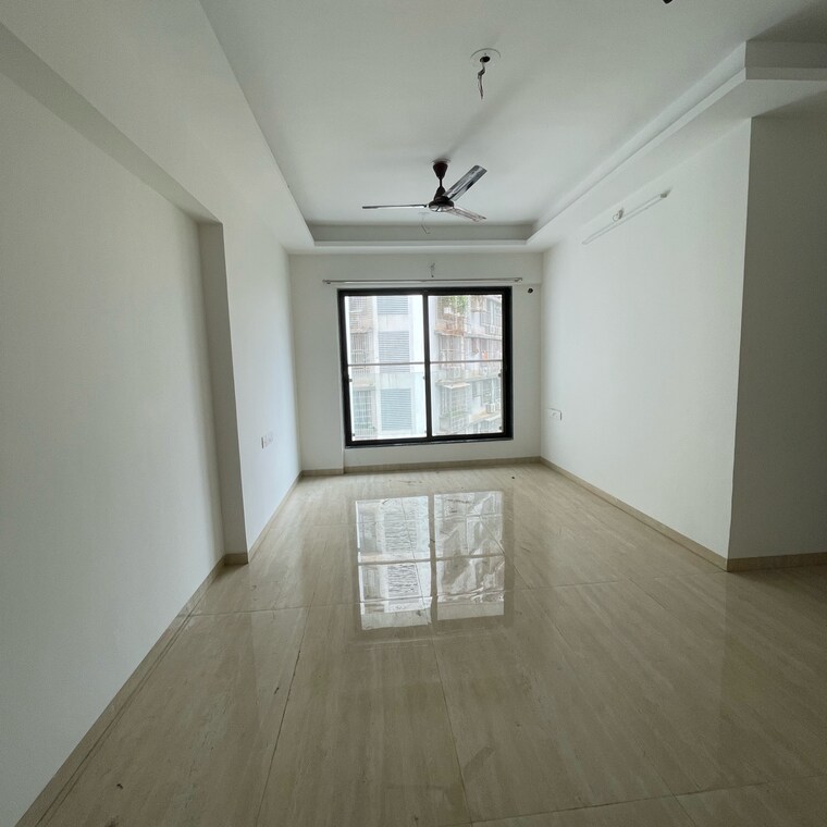 Room, malad east 2 Bedroom 680 Sq.Ft. Apartment In Malad East Mumbai 9271987