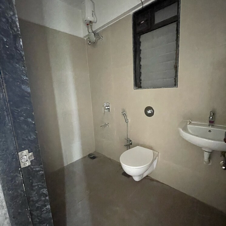 Bathroom, malad east 2 Bedroom 680 Sq.Ft. Apartment In Malad East Mumbai 9271987