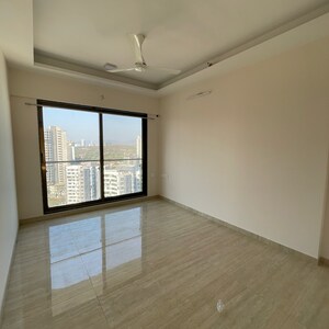 Room in 2 BHK Apartment at Malad East – for Rent